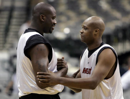 莫雷托：罗马和米兰都有意在1月签下弗兰库利诺-朱（莫雷托称：罗马与米兰计划一月引进弗兰库利诺-朱）