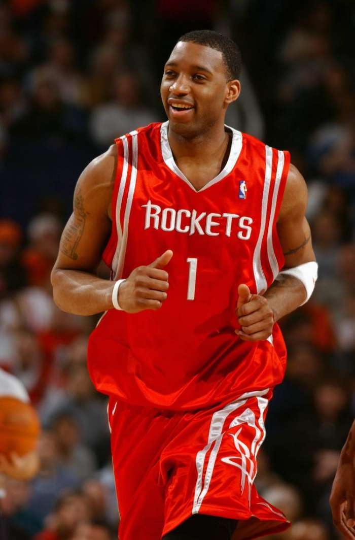 莱奥头发被拽找阿切尔比理论，后者：敢再指我就掰断你手指头（莱奥头发遭扯上前质问阿切尔比，对方威胁：再指我就掰断你手指）