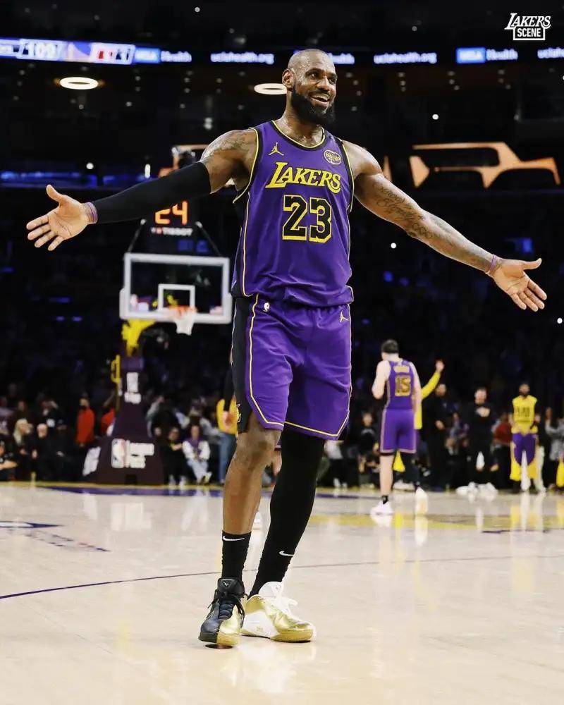 苗原：有中超球队接触韩国国脚朴镇燮，浙江队与球员有传闻（苗原：中超球队已与韩国国脚朴镇燮接触，浙江队成传闻焦点）